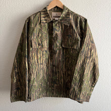 Load image into Gallery viewer, Vintage 90s 1990s Ranger Real Tree Camo Camouflage Hunting Shirt