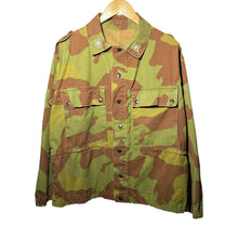 Load image into Gallery viewer, Vintage 60s 1965 Italian Italy Paratrooper Military Camo Camouflage Jacket