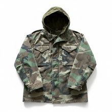 Load image into Gallery viewer, Vintage 80s 1984 US Army M-65 Cold Weather Woodland Field Jacket w/ Detachable Hood