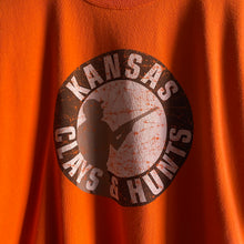 Load image into Gallery viewer, Vintage Y2K 2000s Kansas Clays &amp; Hunt Long Sleeve Outdoors Shirt