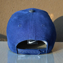 Load image into Gallery viewer, Vintage Nike Jewel Gray Tag Snapback Hat