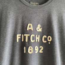 Load image into Gallery viewer, Vintage Y2K Abercrombie &amp; Fitch Appliqué Tee Shirt