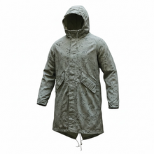 Load image into Gallery viewer, Vintage 1980s 80s Desert Night Camo Camouflage Fish Tail Parka Military MilSurp