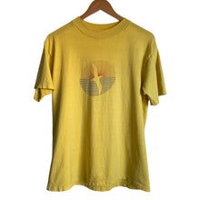 Load image into Gallery viewer, Vintage 80s 1980s Discraft Fly the SkyDisc Golf Disc Sports Tee Shirt