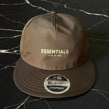 Load image into Gallery viewer, Essentials Fear of God New Era Snapback Hat