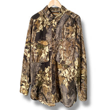 Load image into Gallery viewer, Vintage 1990s Remington Mossy Oak Break-Up Country Button Up Hunting Shirt
