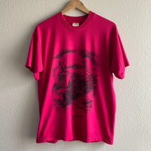 Load image into Gallery viewer, Vintage Mount Rushmore Eagle American Landmark Tee Shirt