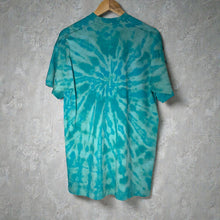 Load image into Gallery viewer, Vintage 1995 Minnesota Amish Country Horse Carriage Single Stitch Tie Dye Tee Shirt